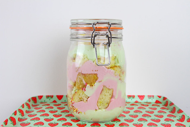 GlutenFreeFunfettiCakeJar