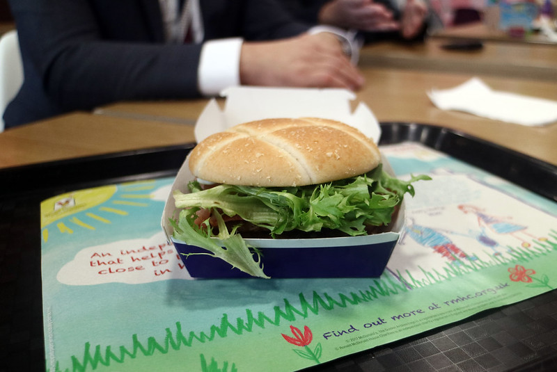 McDonald's-Table-Service