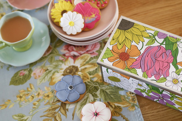 Mothers Day Biscuit Tin from Biscuiteers