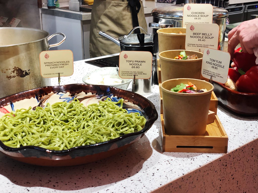 Oisoi Market noodles