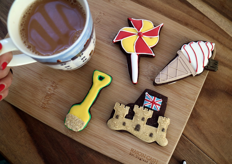 Beside the Seaside Biscuits and Tea
